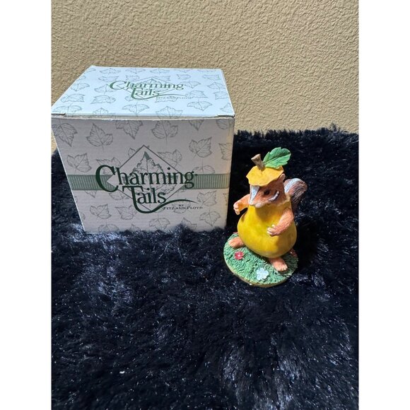 Fritz & Floyd Charming Tails "Chaunceys Pear Costume" Figurine   In Box - Picture 1 of 7